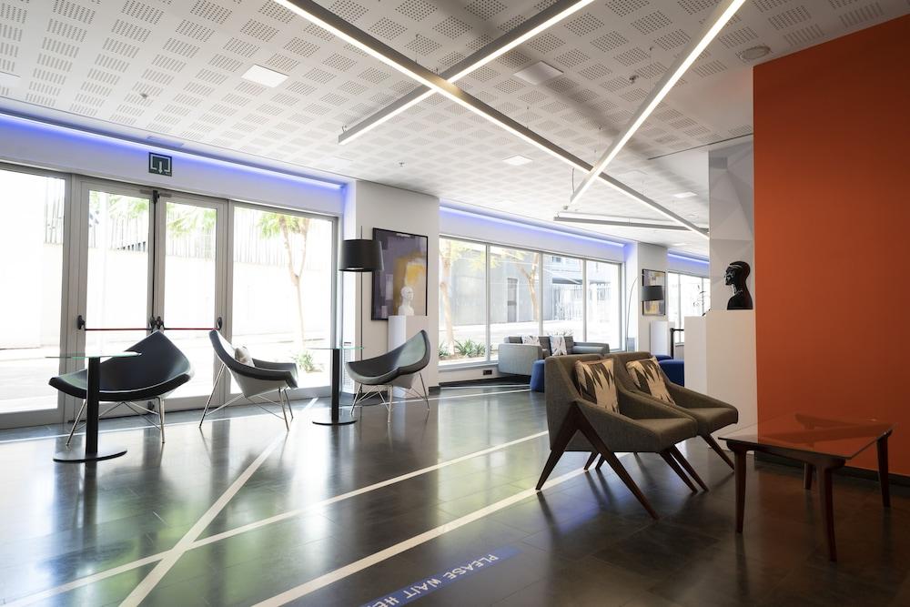 Naitly Barcelona Poblenou Hotel Exterior photo