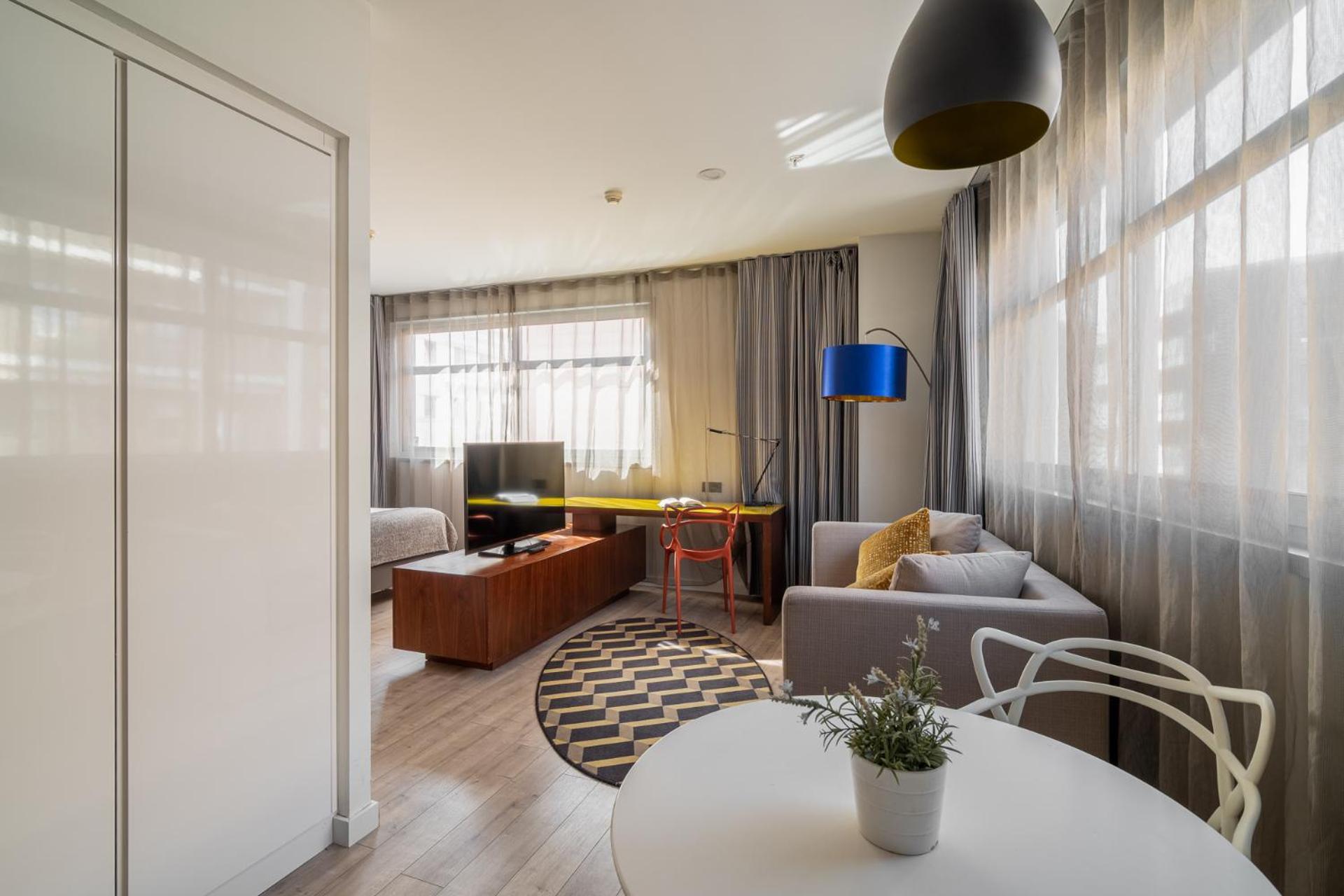 Naitly Barcelona Poblenou Hotel Exterior photo